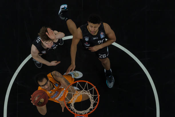 恒大坚持打 恒大坚持打