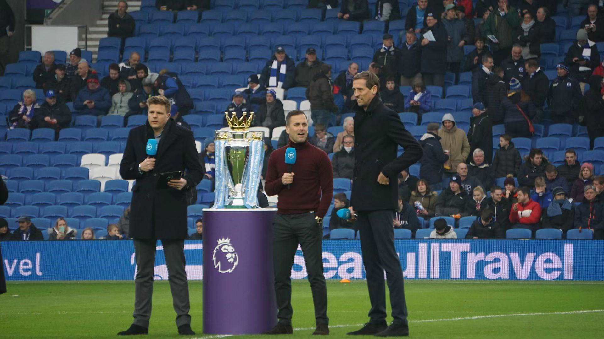 更是一个连 更是一个连